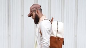 Read more about the article The Product You Need To Pull  Off the No-Makeup Look